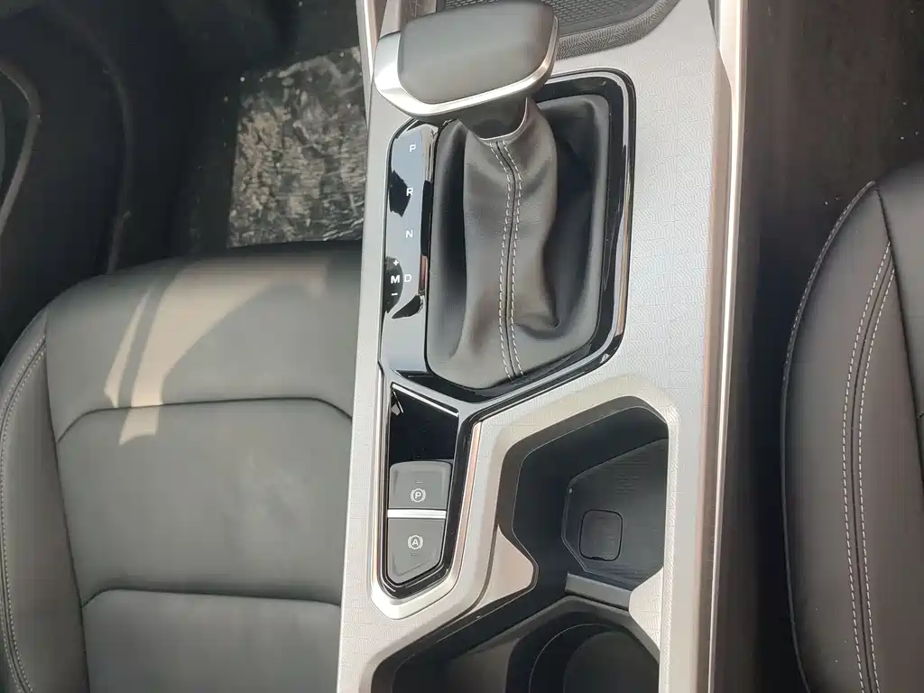 GEELY AUTOMOBILE EMGRAND