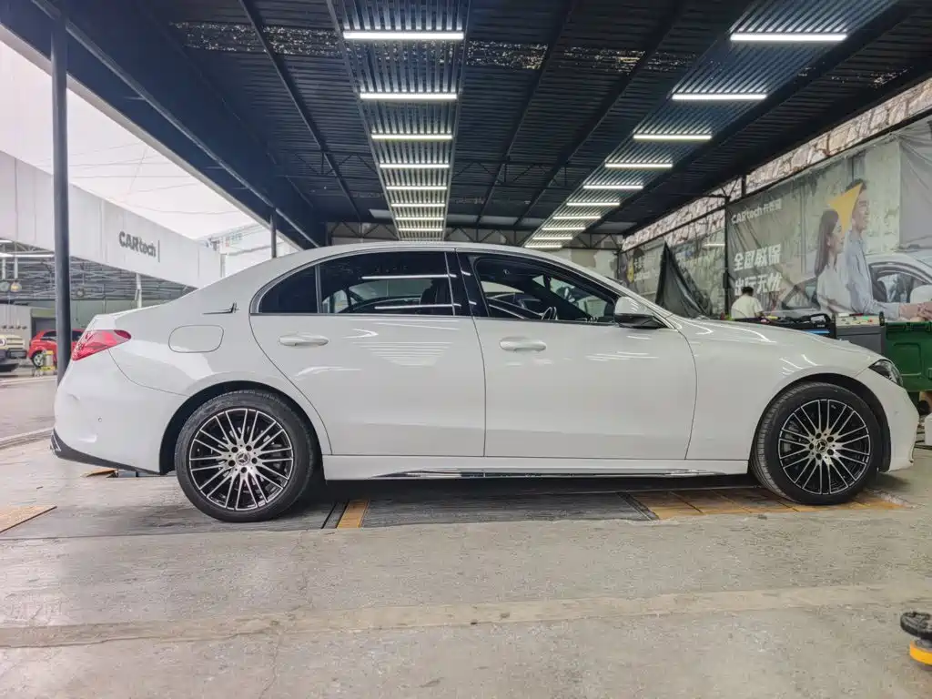 Mercedes-Benz C-Class — миниатюра 3