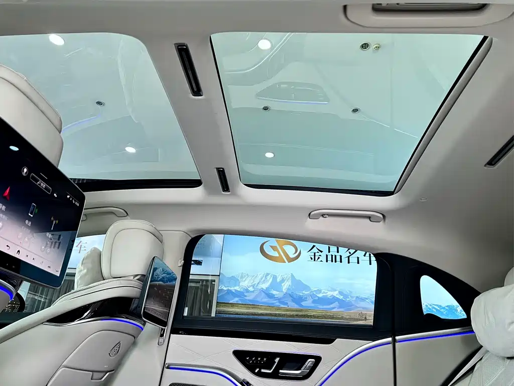 Mercedes-Benz S-Class — миниатюра 12
