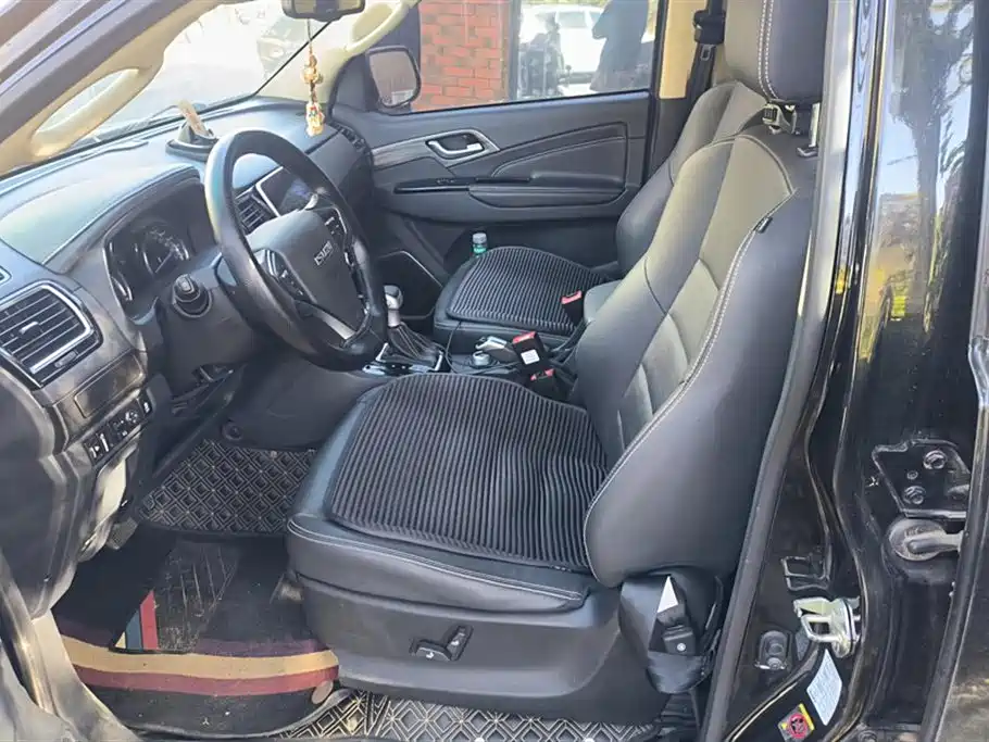 ISUZU MU X SHEPHERD RANGER