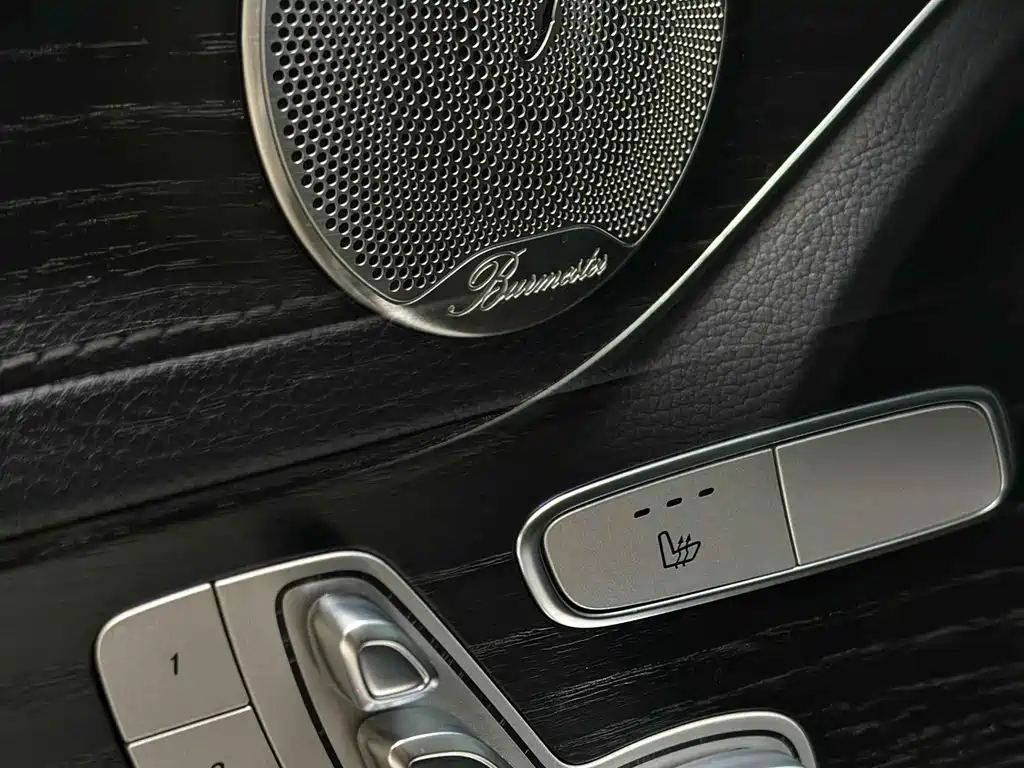 Mercedes-Benz C-Class — миниатюра 10