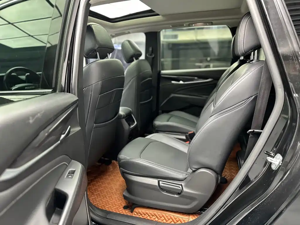 SAIC MAXUS CHASE G50