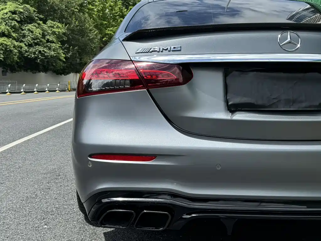 MERCEDES-BENZ E CLASS AMG