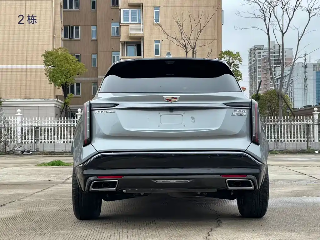 CADILLAC XT5