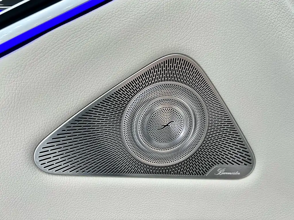 Mercedes-Benz S-Class — миниатюра 27