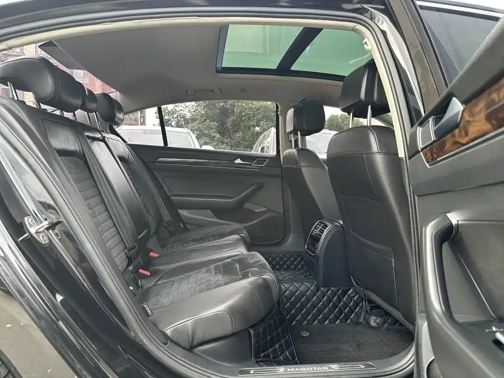 Volkswagen Magotan — миниатюра 5