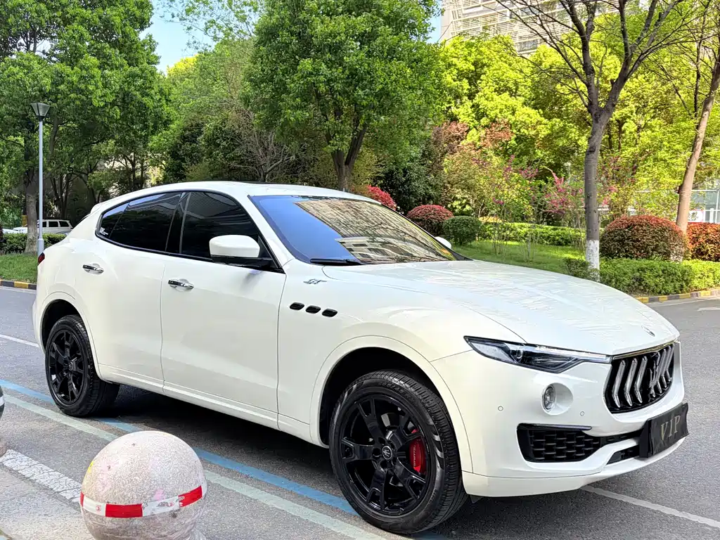 Maserati Levante — миниатюра 3