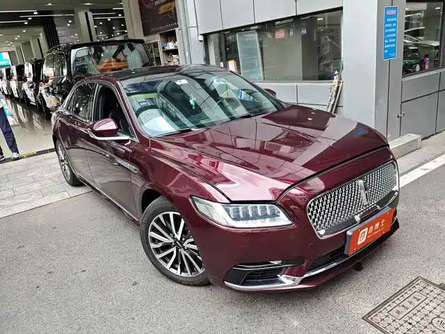 LINCOLN  CONTINENTAL 2020