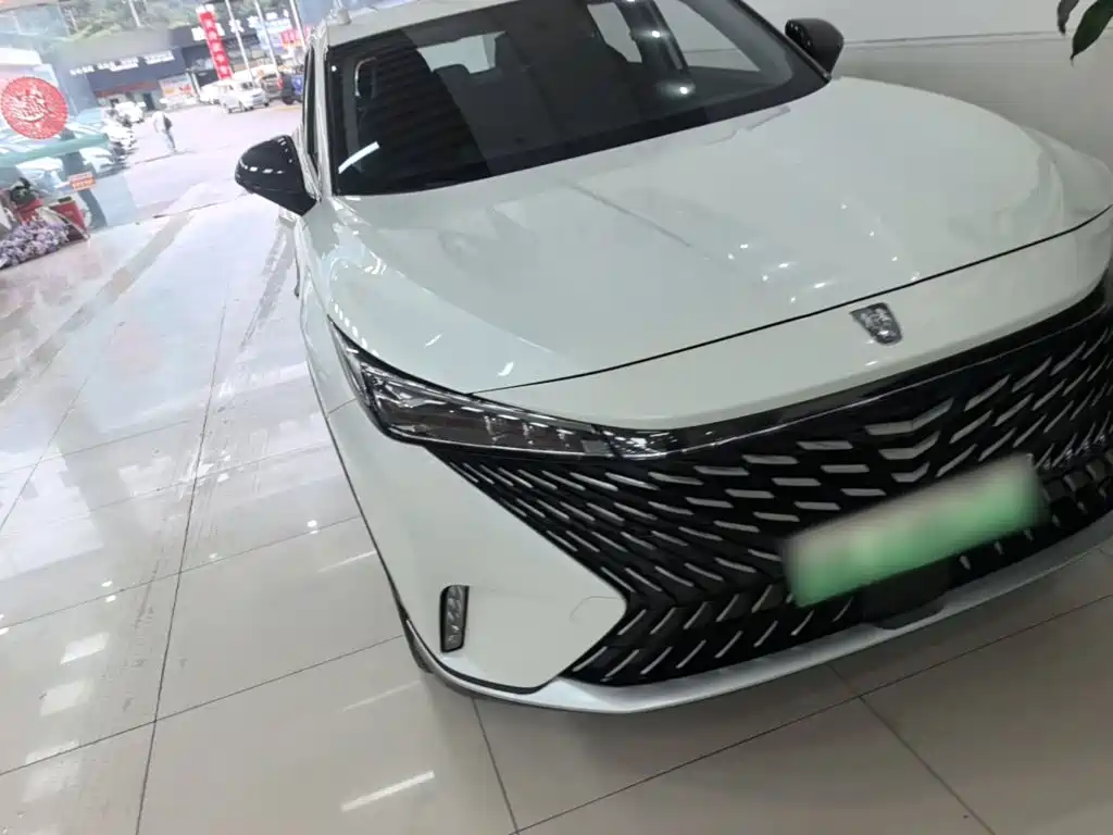 Roewe RX5 New Energy — миниатюра 4