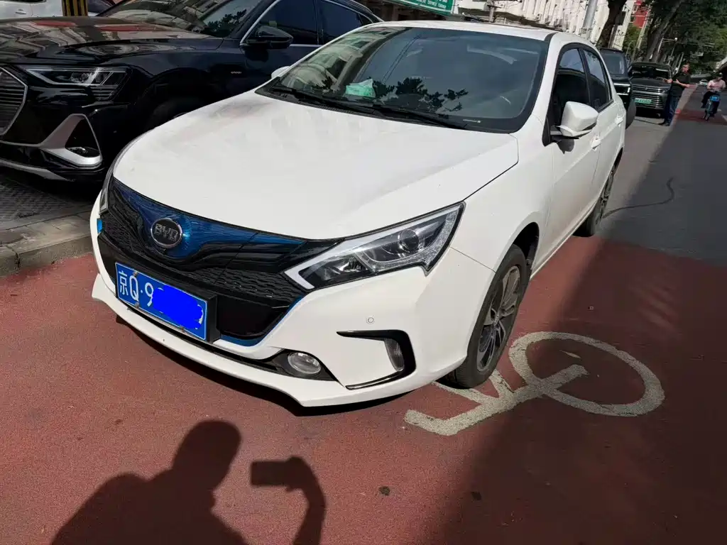 BYD Qin NEV