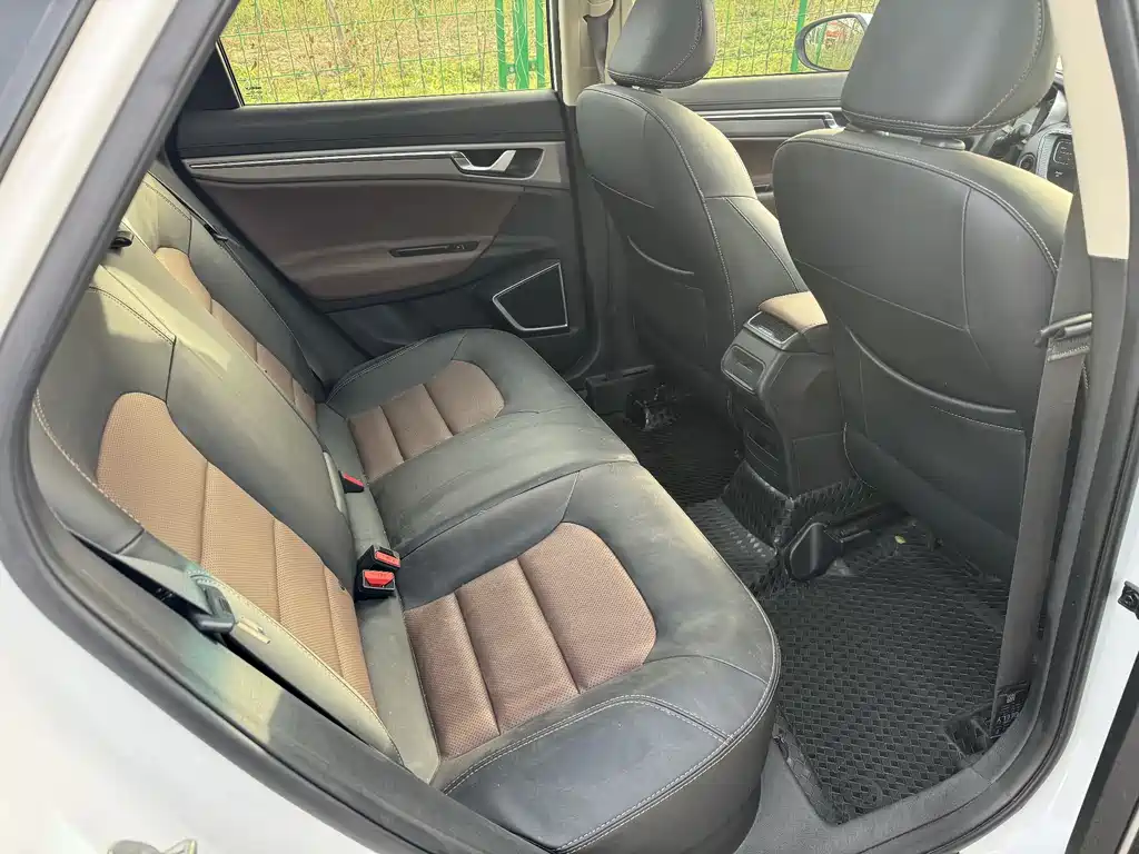 GEELY AUTOMOBILE EMGRAND GS