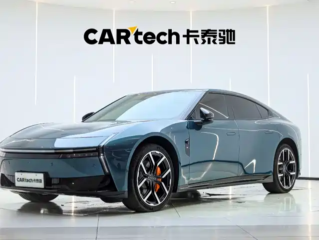 2025 Xpeng P7