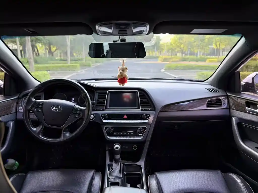Hyundai Sonata — миниатюра 4
