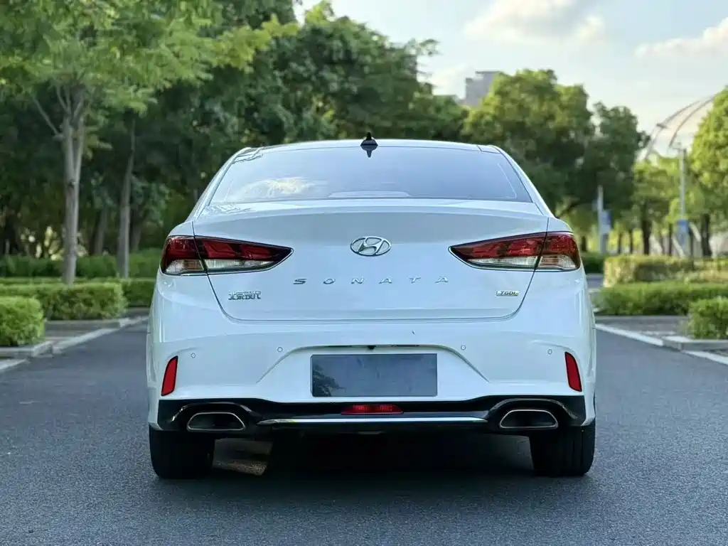 Hyundai Sonata — миниатюра 8