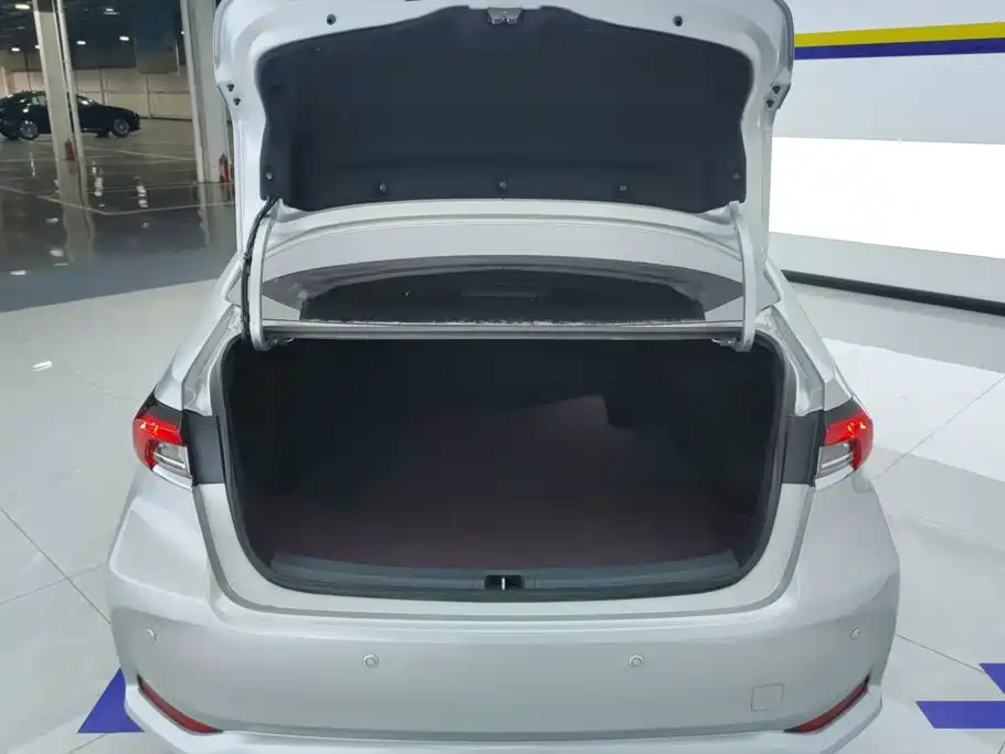 Toyota Corolla — миниатюра 4