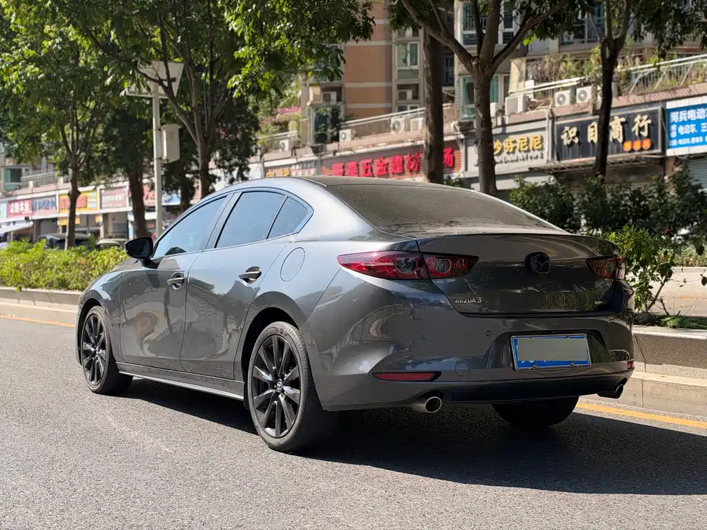 Mazda 3 Axela — миниатюра 11