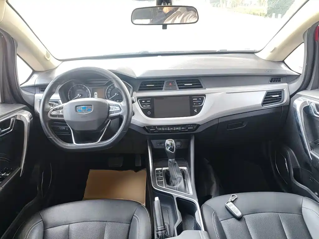 Geely Vision X3 — миниатюра 10