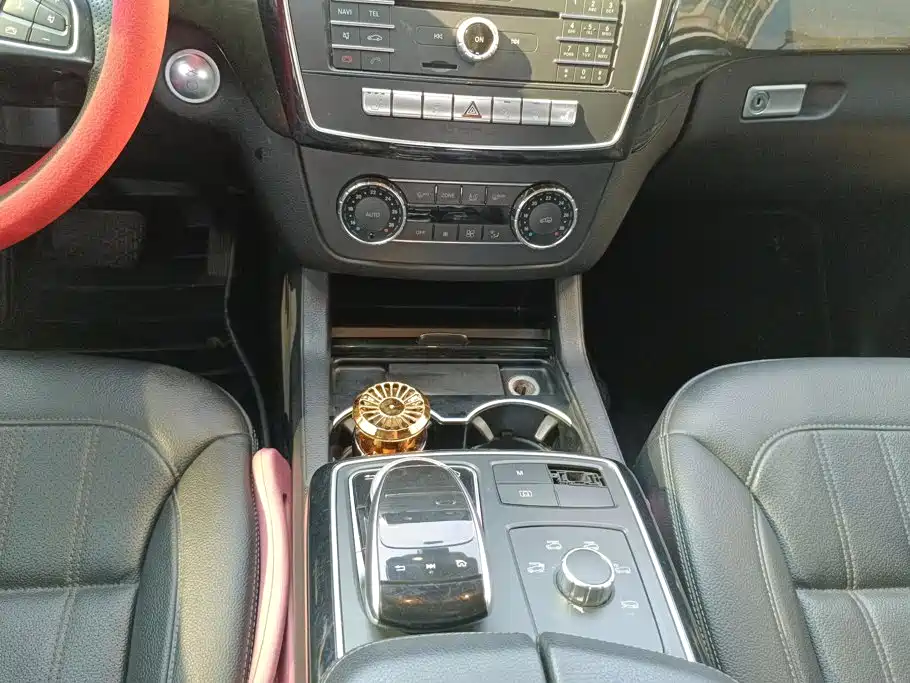 Mercedes-Benz GLE (Import) — миниатюра 16
