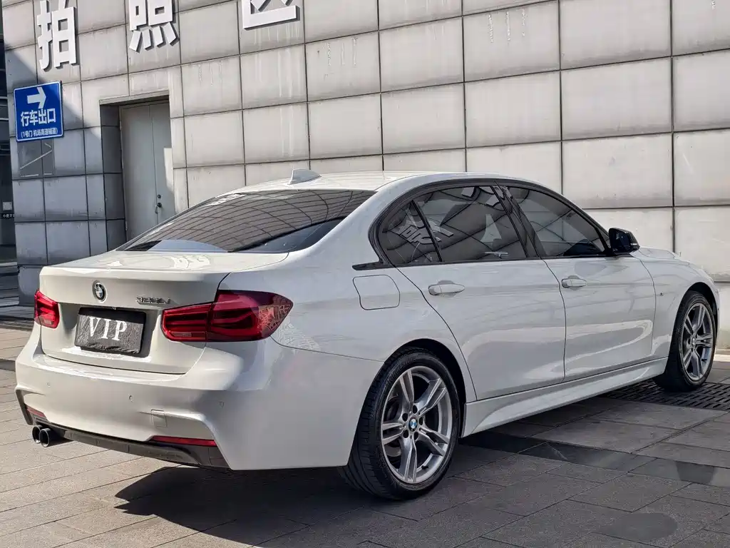 BMW 3 Series — миниатюра 14