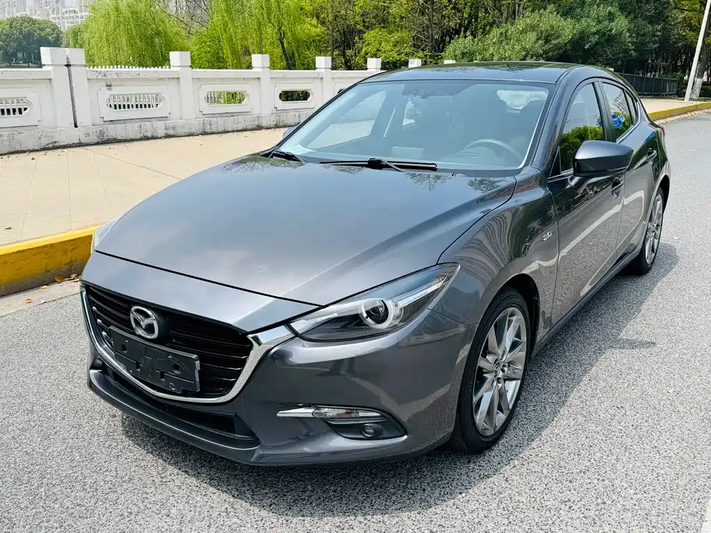 Mazda 3 Axela 2018
