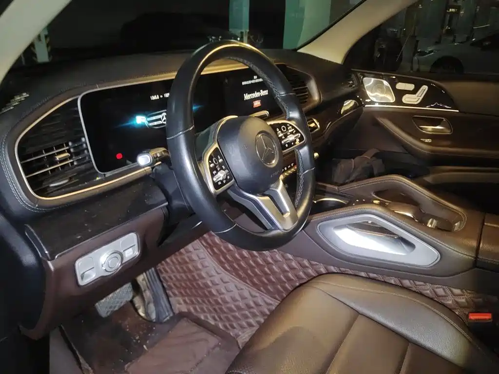 Mercedes-Benz GLE (Import) — миниатюра 14