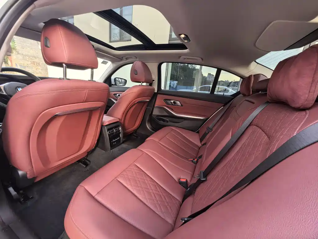 BMW 3 Series — миниатюра 7