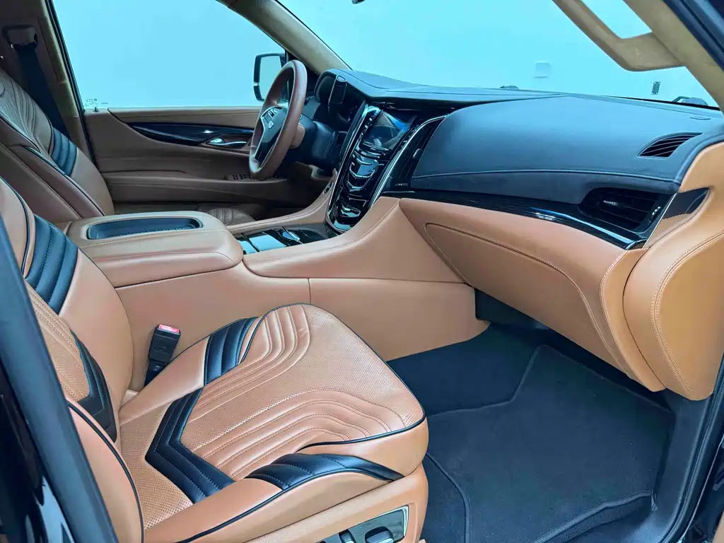 Cadillac Escalade — миниатюра 30