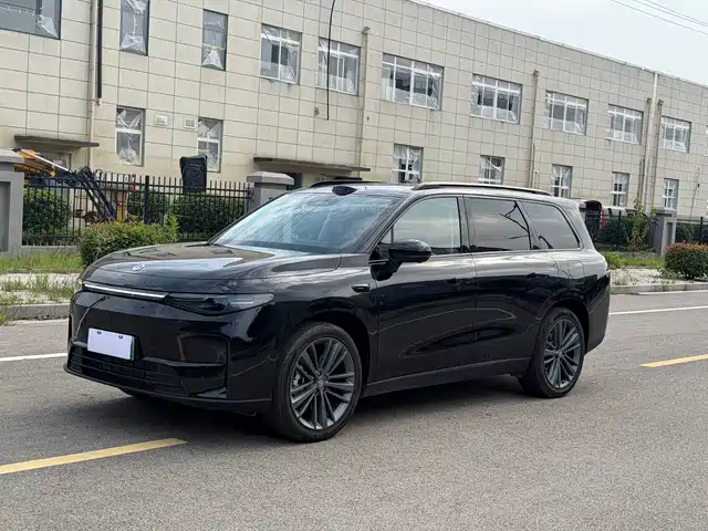 2025 Leapmotor C16