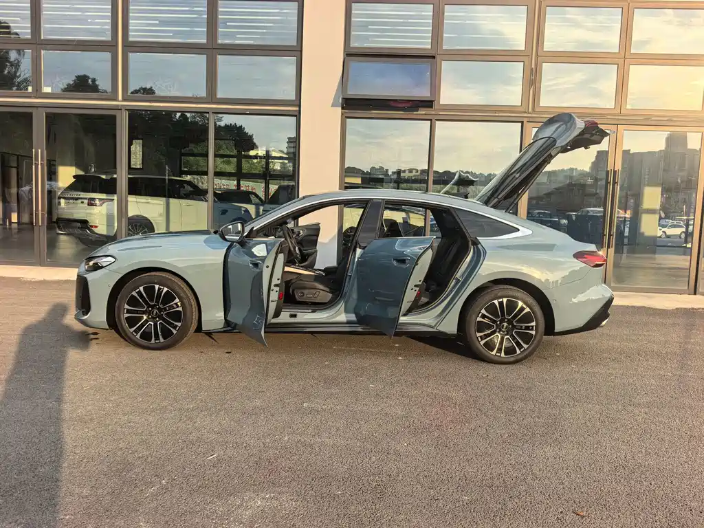 Audi A5L Sportback — миниатюра 14