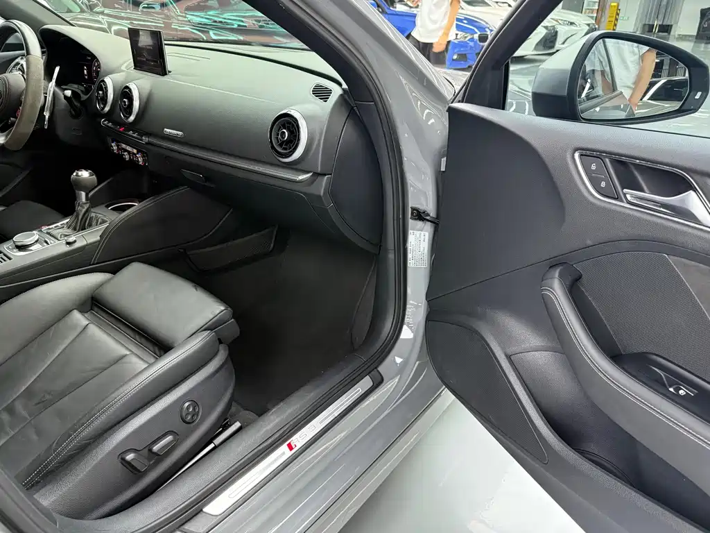 Audi RS 3 — миниатюра 20