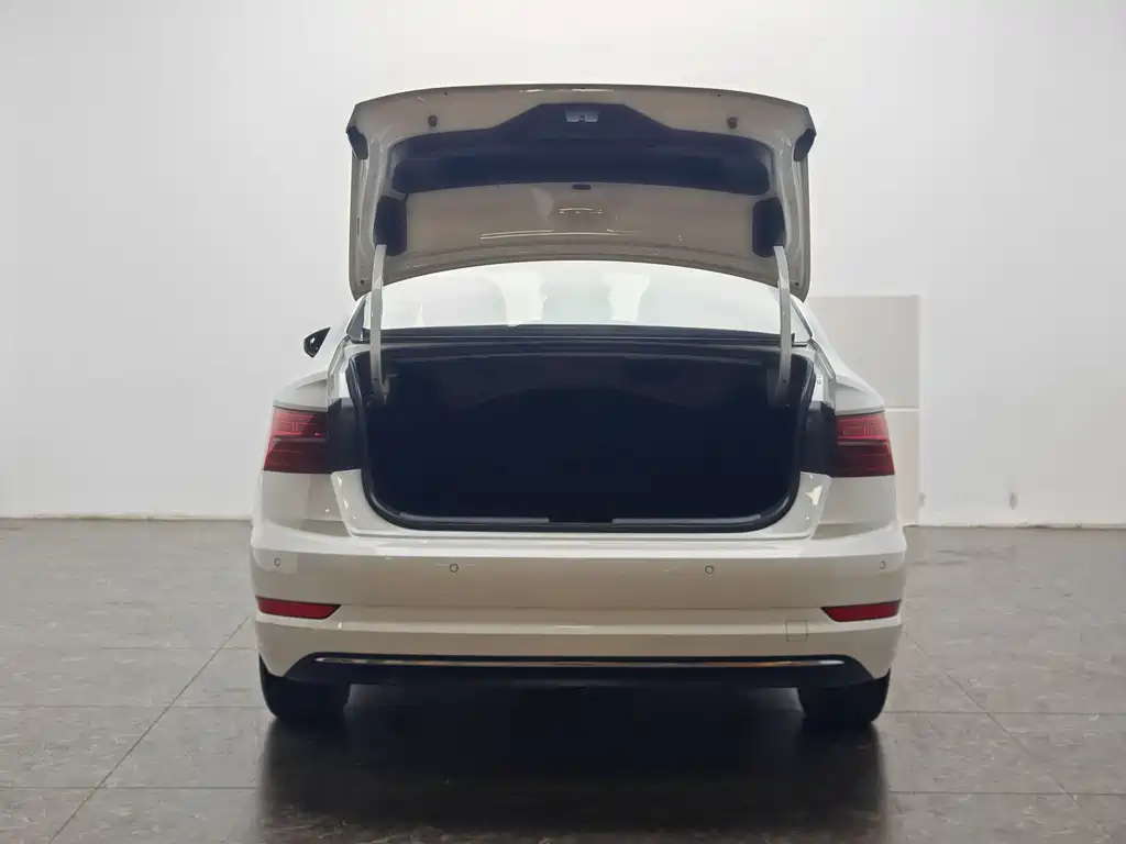 Volkswagen Sagitar — миниатюра 12