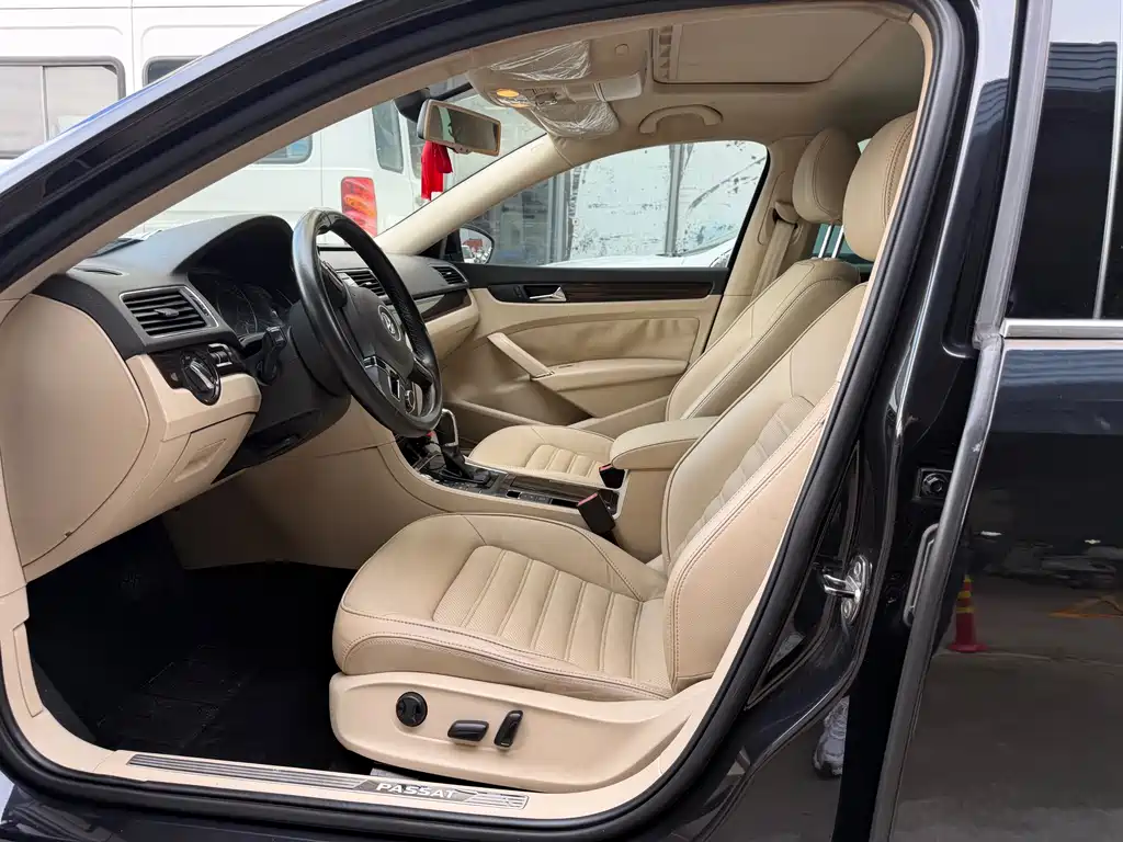 Volkswagen Passat 2014 1.8TSI DSG