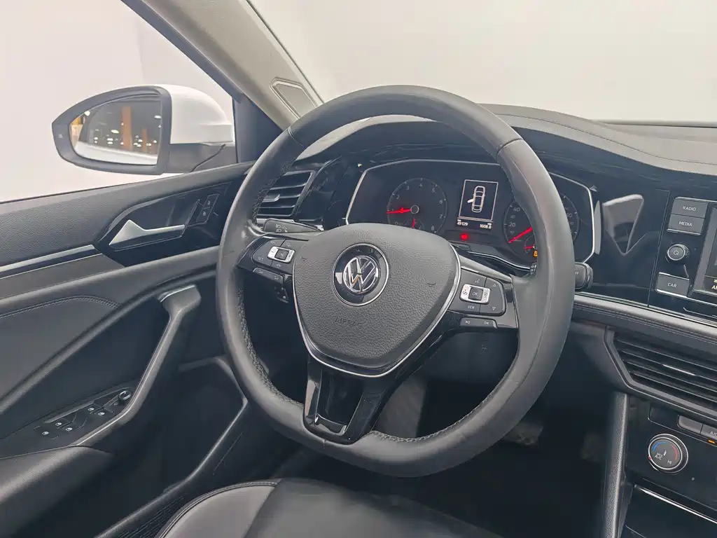 Volkswagen Sagitar — миниатюра 15