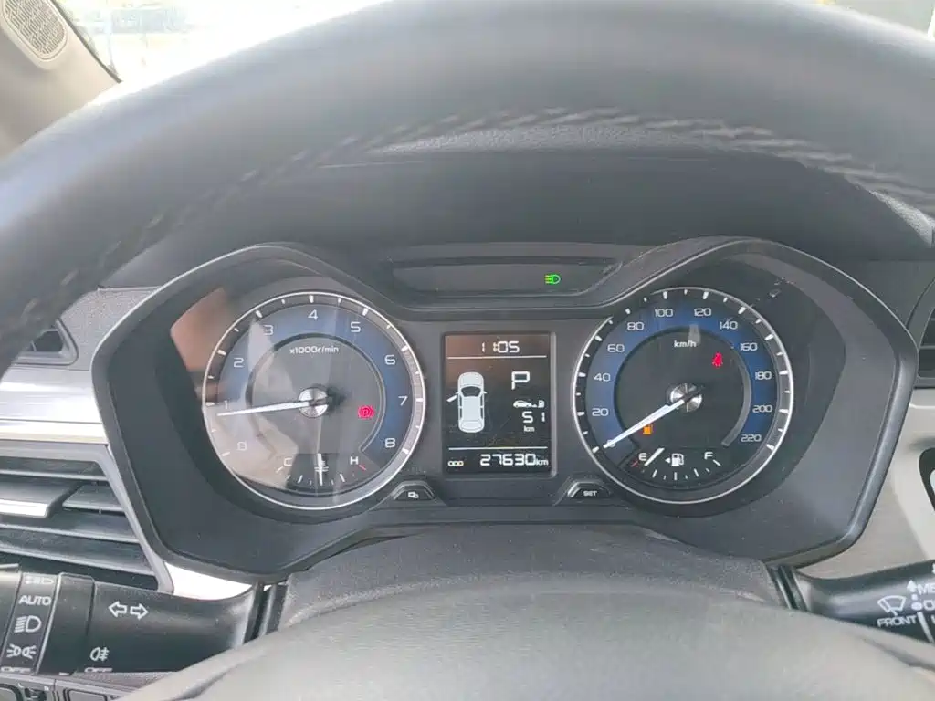 Geely Vision X3 — миниатюра 12