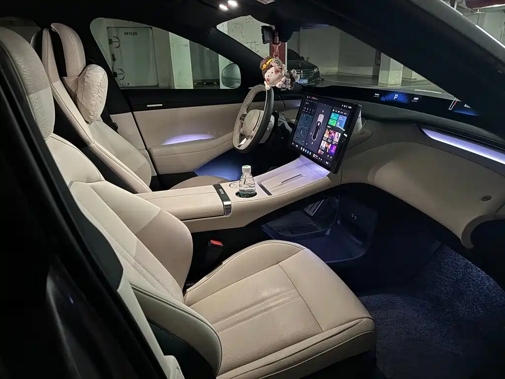 XIAOMI CAR XIAOMI YU7