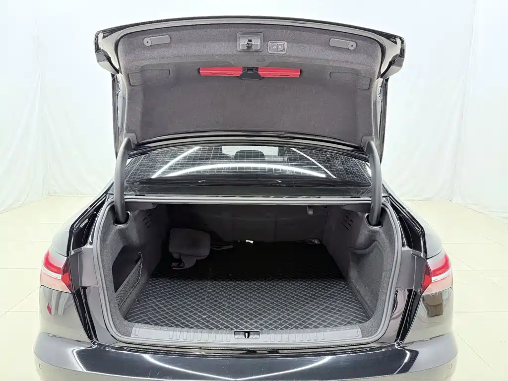 Audi A6L — миниатюра 15