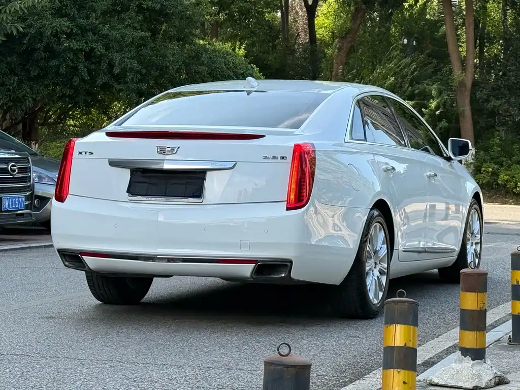 Cadillac XTS — миниатюра 5