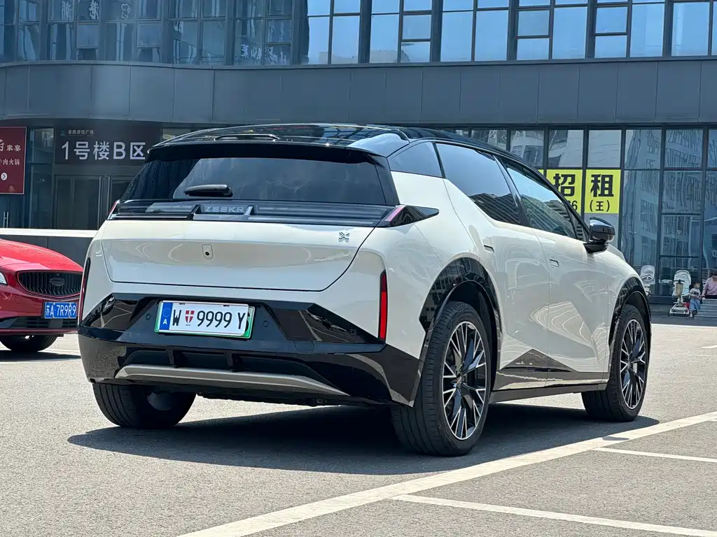 Zeekr X — миниатюра 7