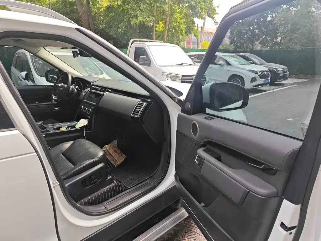 Land Rover Discovery — миниатюра 10