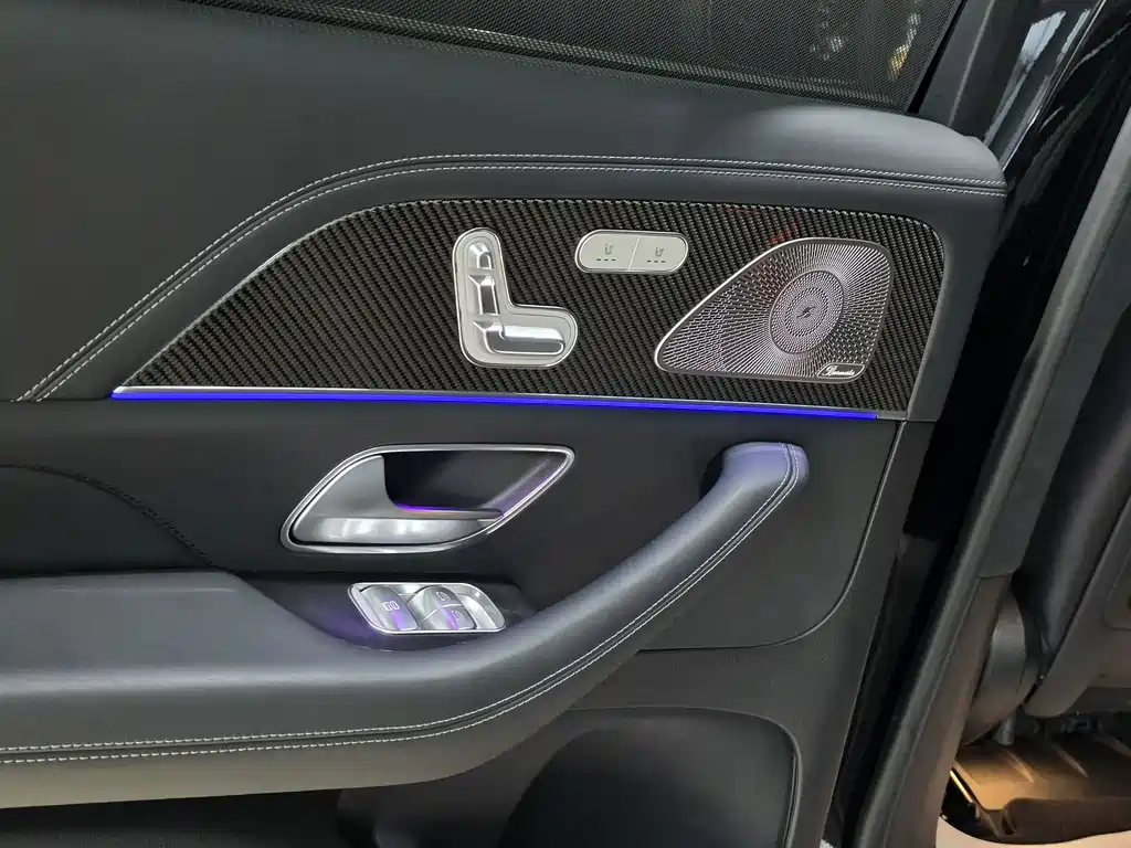 MERCEDES-BENZ GLS AMG