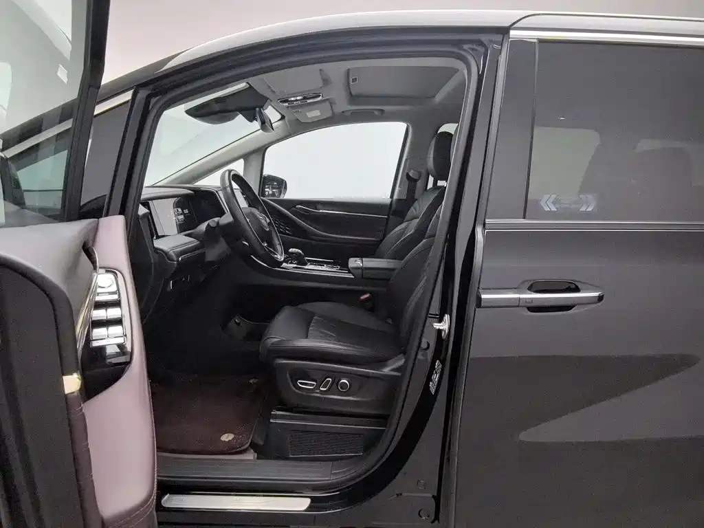 GAC Motor Trumpchi M8 — миниатюра 10