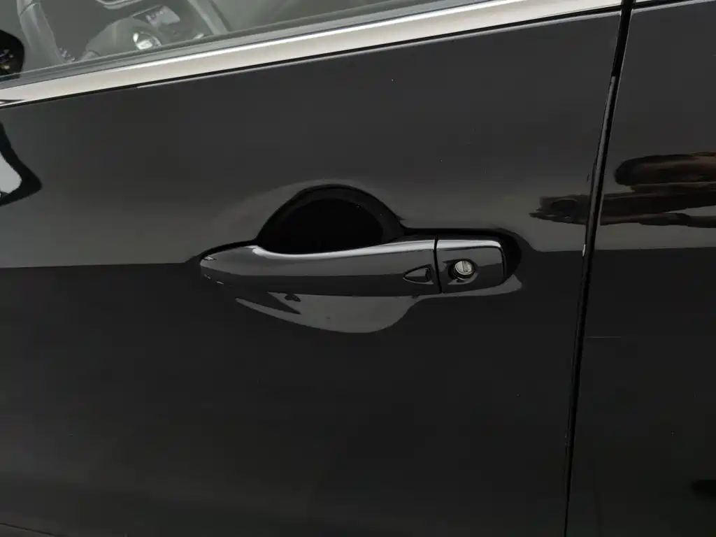 Nissan Qashqai — миниатюра 18