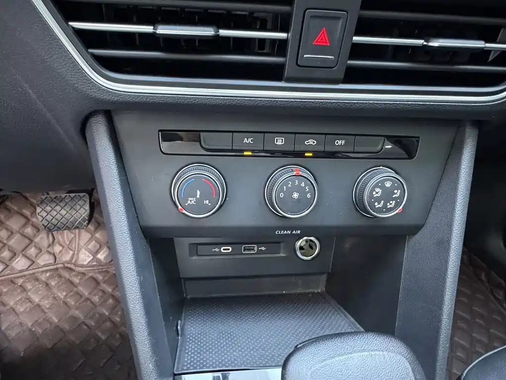 Volkswagen Tiguan L — миниатюра 20