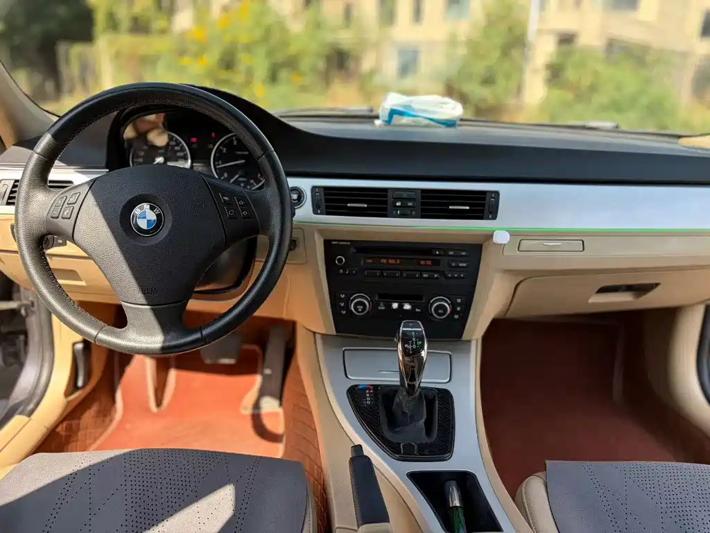 BMW 3 Series — миниатюра 8