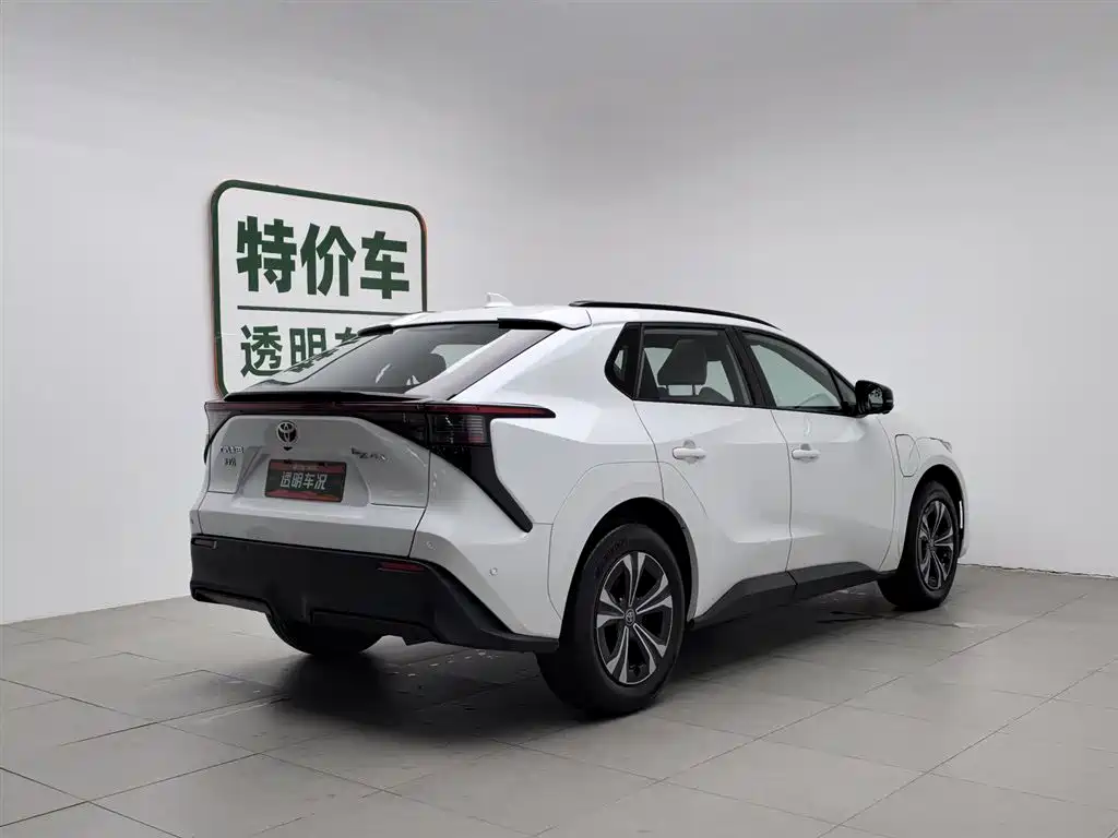 TOYOTA PLATINUM WISDOM 4X