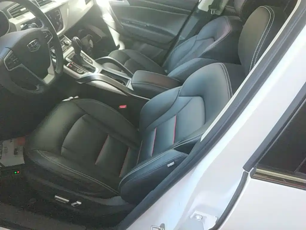 Geely Boyue — миниатюра 15