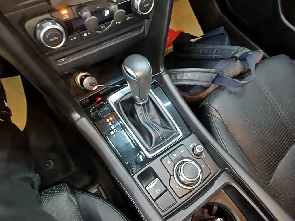 Mazda 3 Axela — миниатюра 14