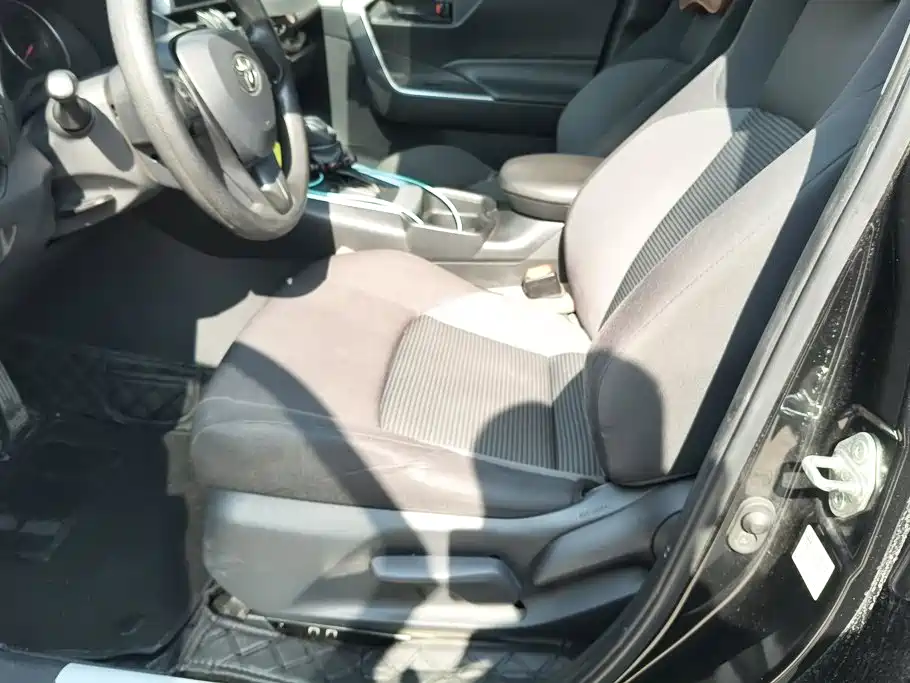 Toyota Wildlander — миниатюра 9