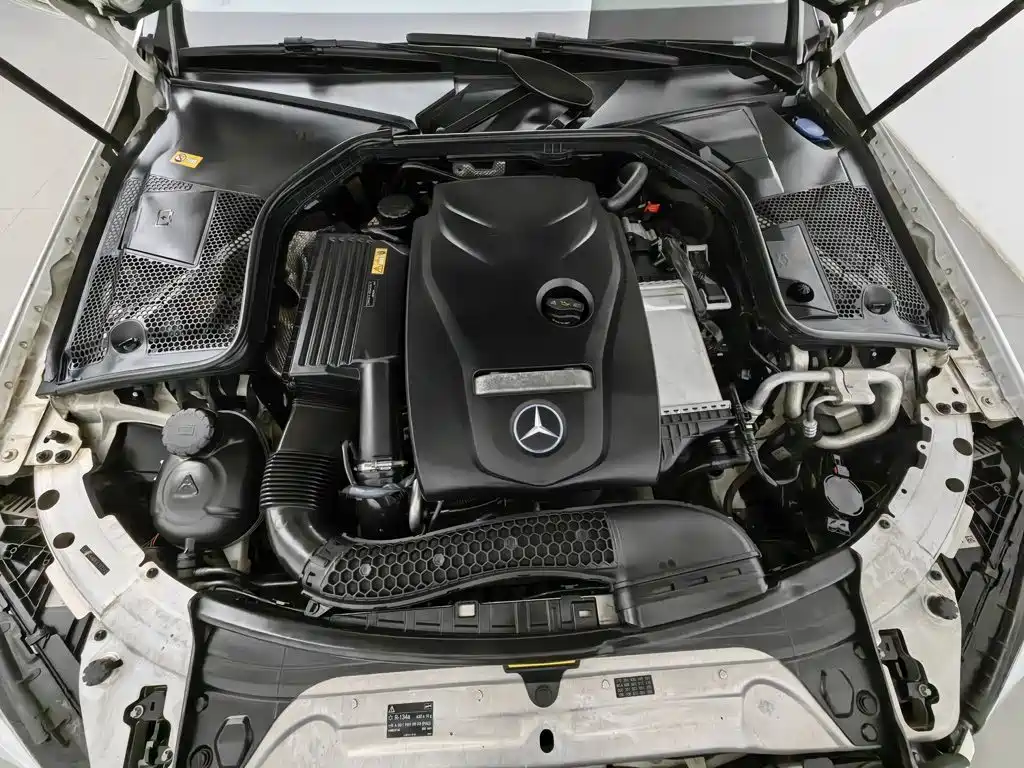 Mercedes-Benz C-Class — миниатюра 6
