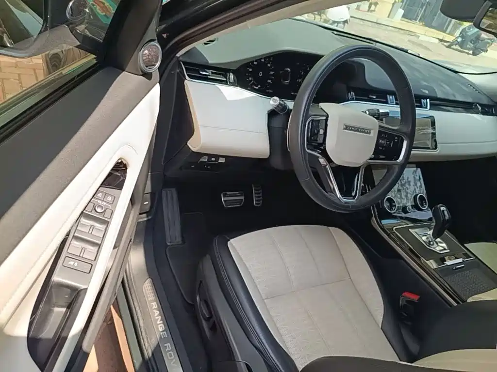 Land Rover Evoque — миниатюра 16